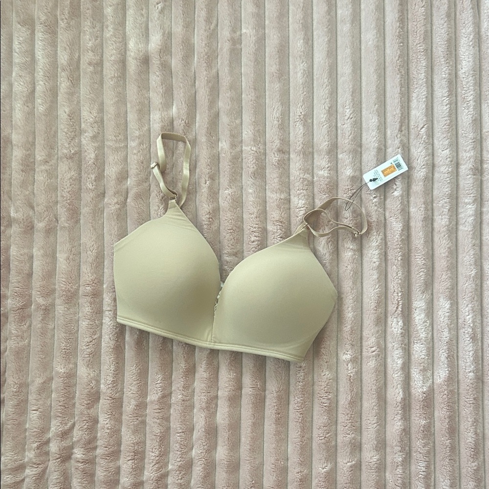 Seamless Beige Bra with lace